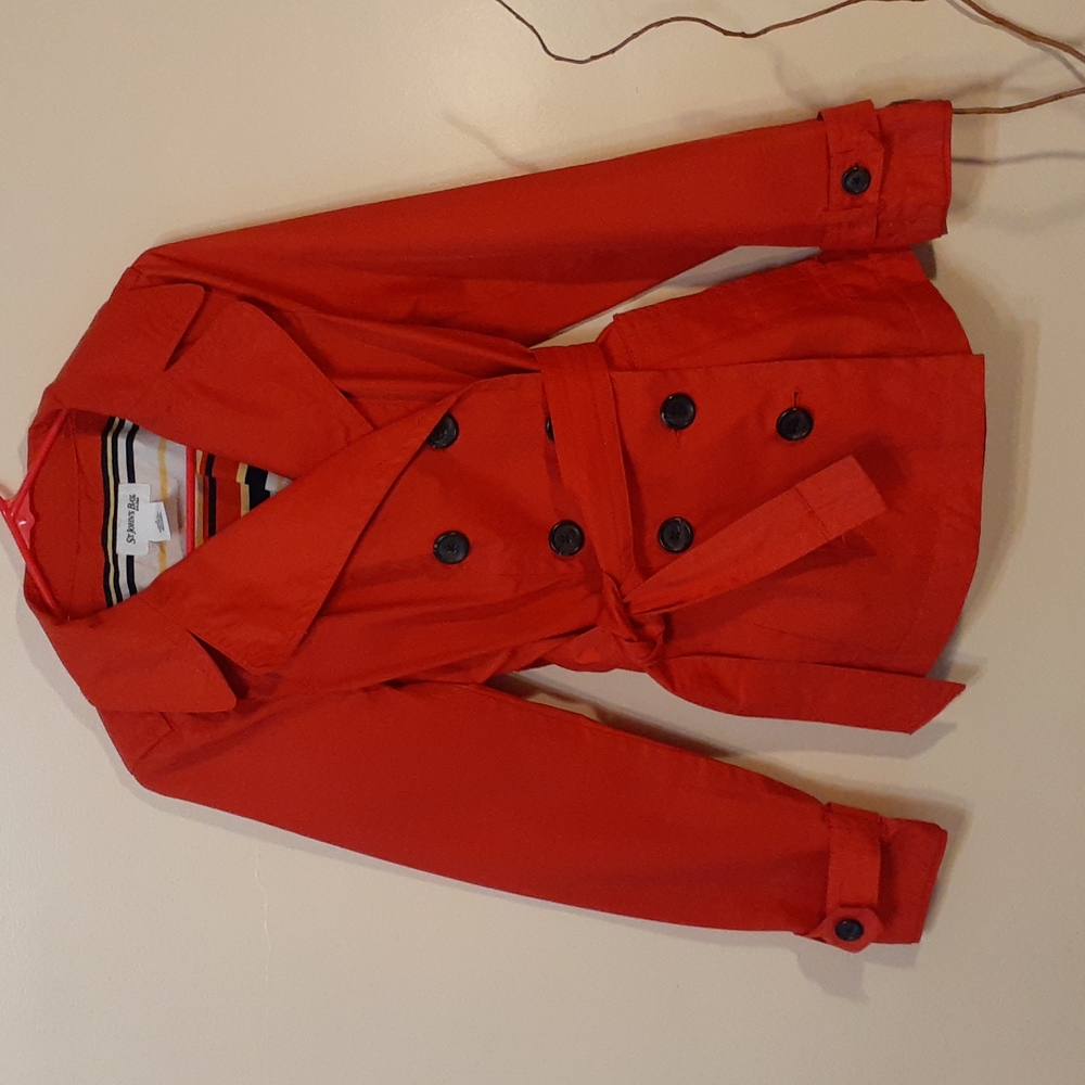 St John Bay trenchcoat small